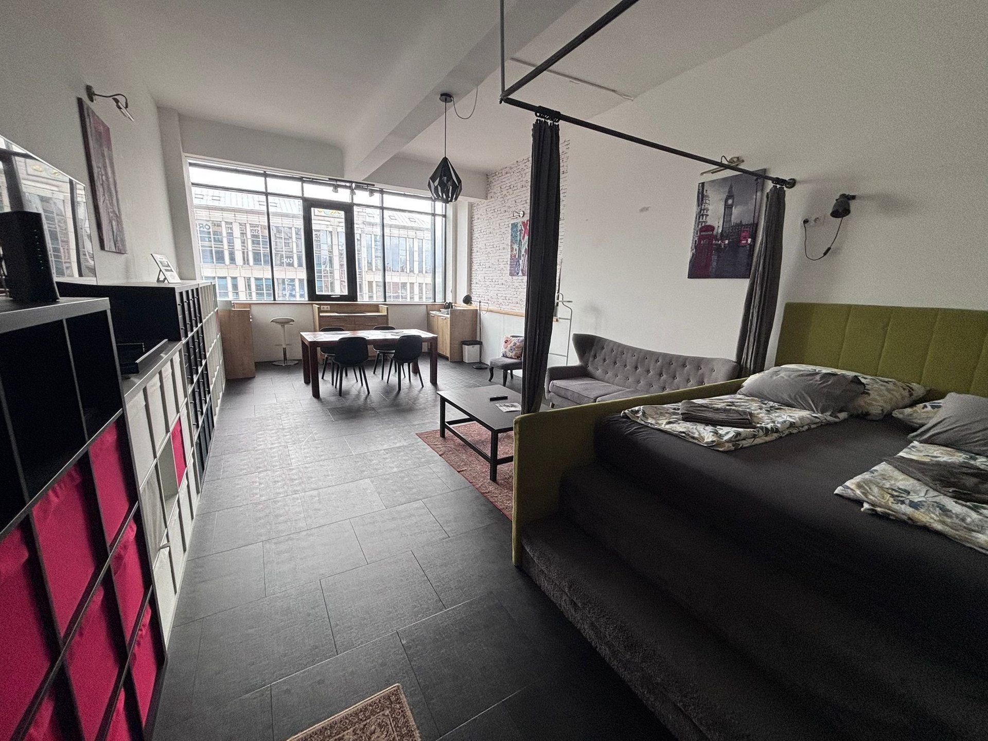 Huge livingroom