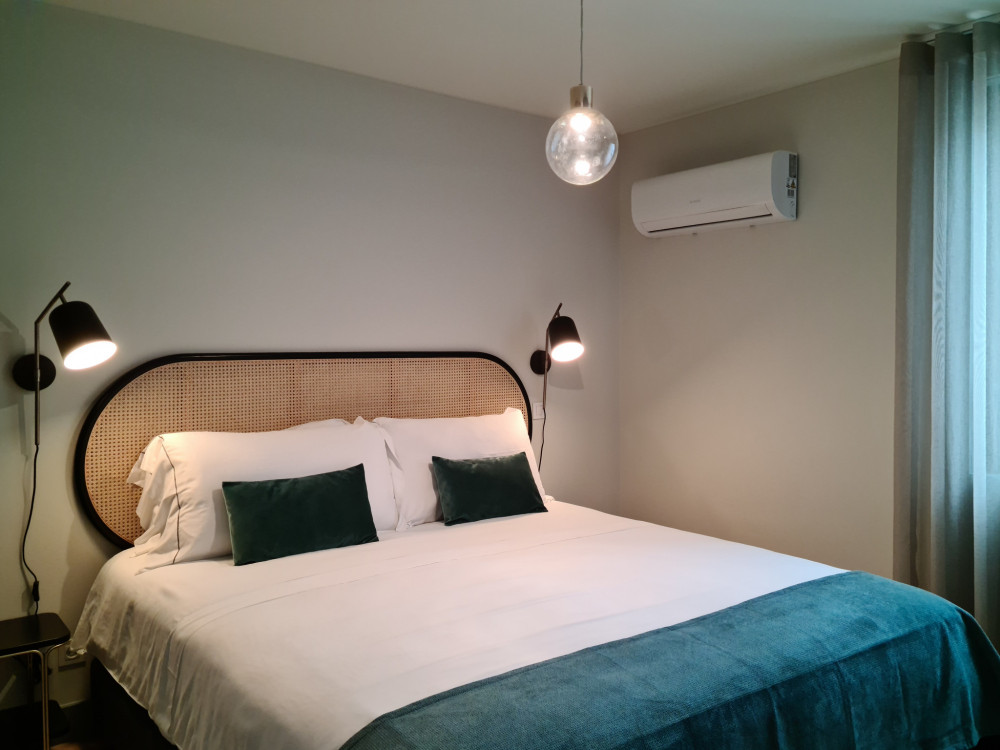 One bedroom apartment near Campanha station