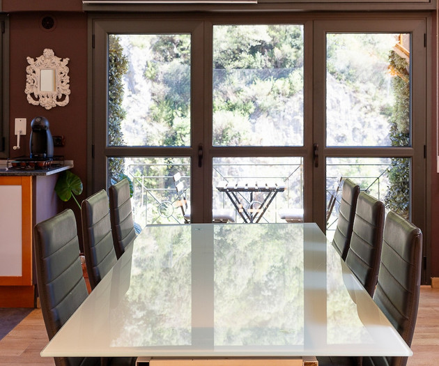 Artistic Duplex with Terrace | 10 min City Center