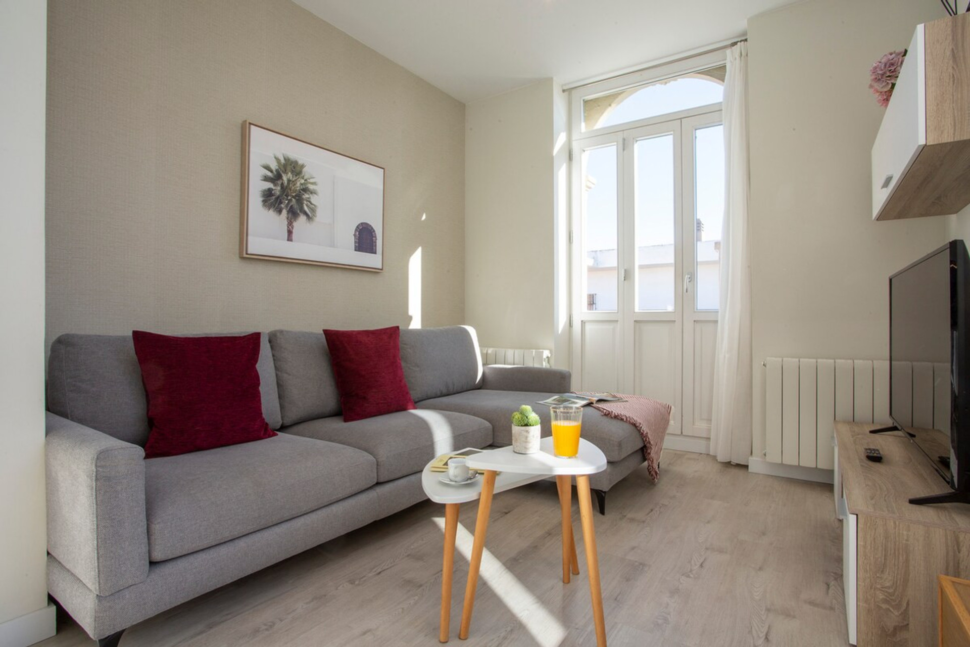 Living room image 2
