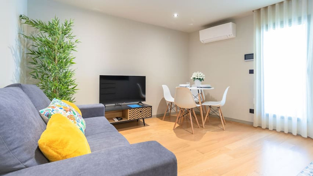 Sao Roque Canal House preview