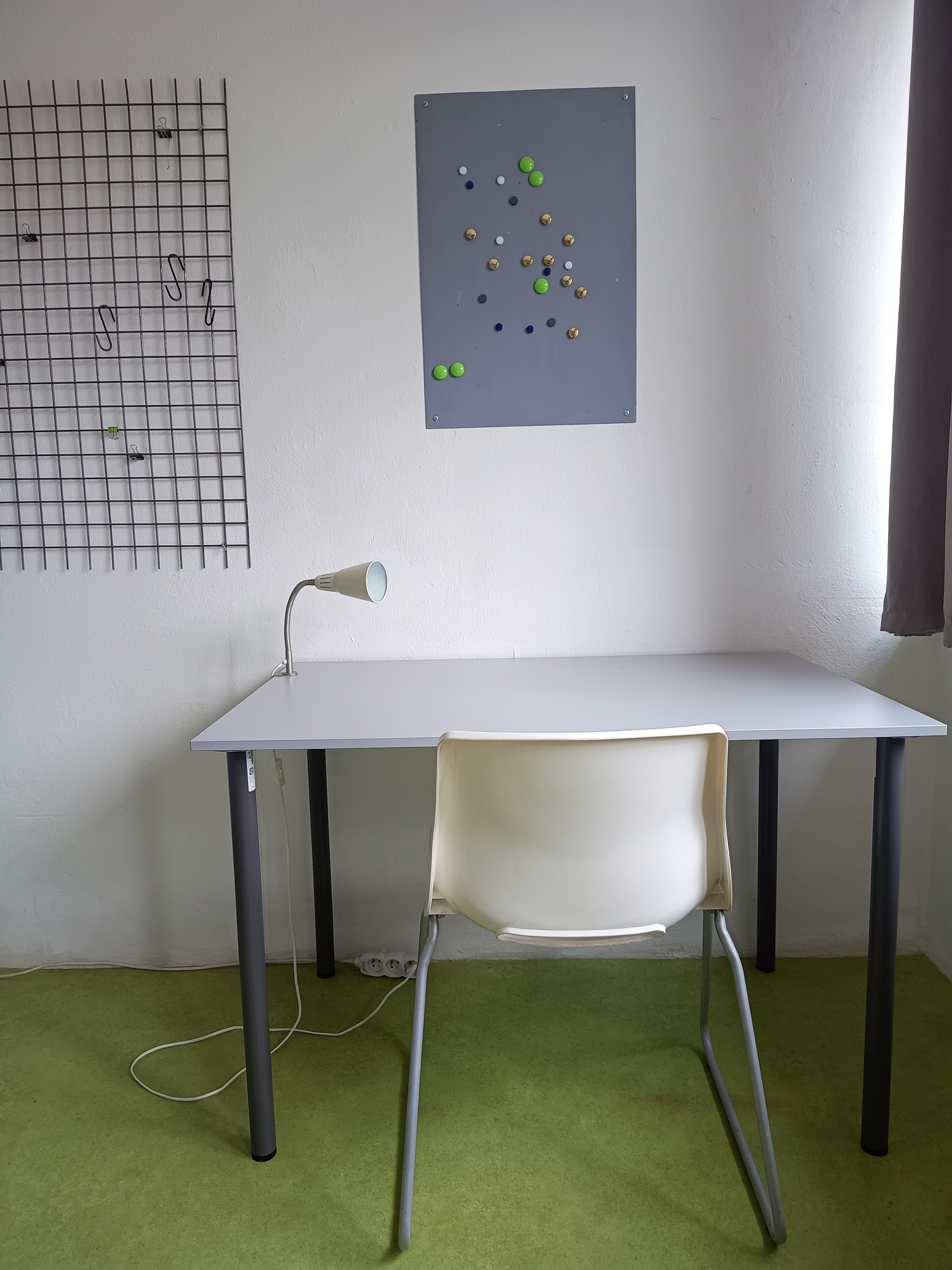 room / pokoj