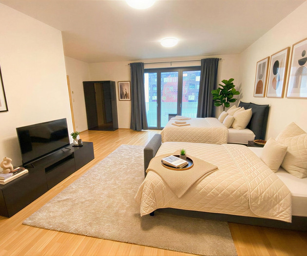 Modern Renovated Apartment with Balcony
