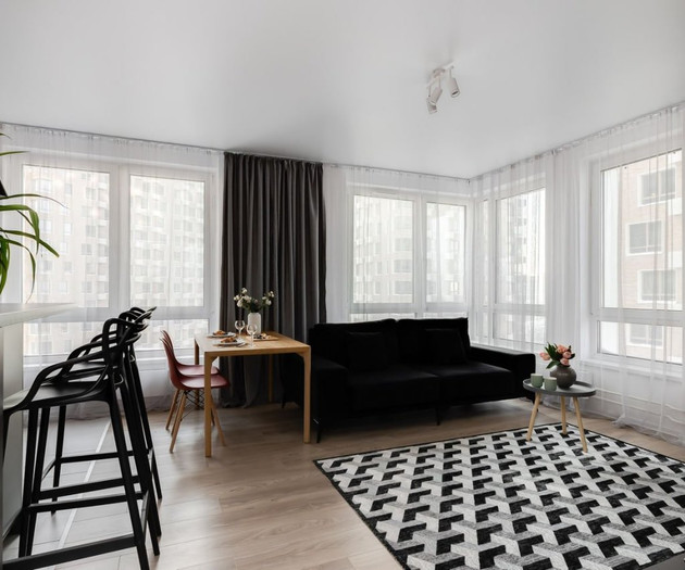 Modern 1-Bedroom Apartment with Stylish Open