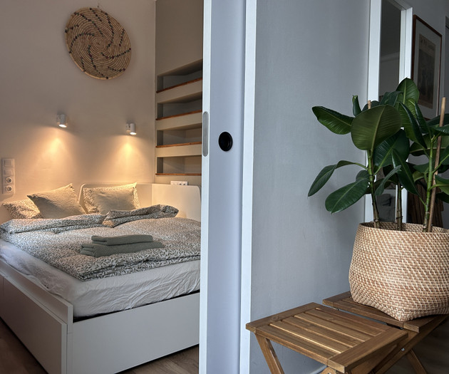 Stylish 1.5-BR Apartment in an Excellent Location