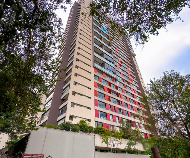 Teljesen felszerelt stúdió 30 méterre a metróállom