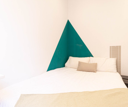 R0122- Room in co-living in Poble Sec