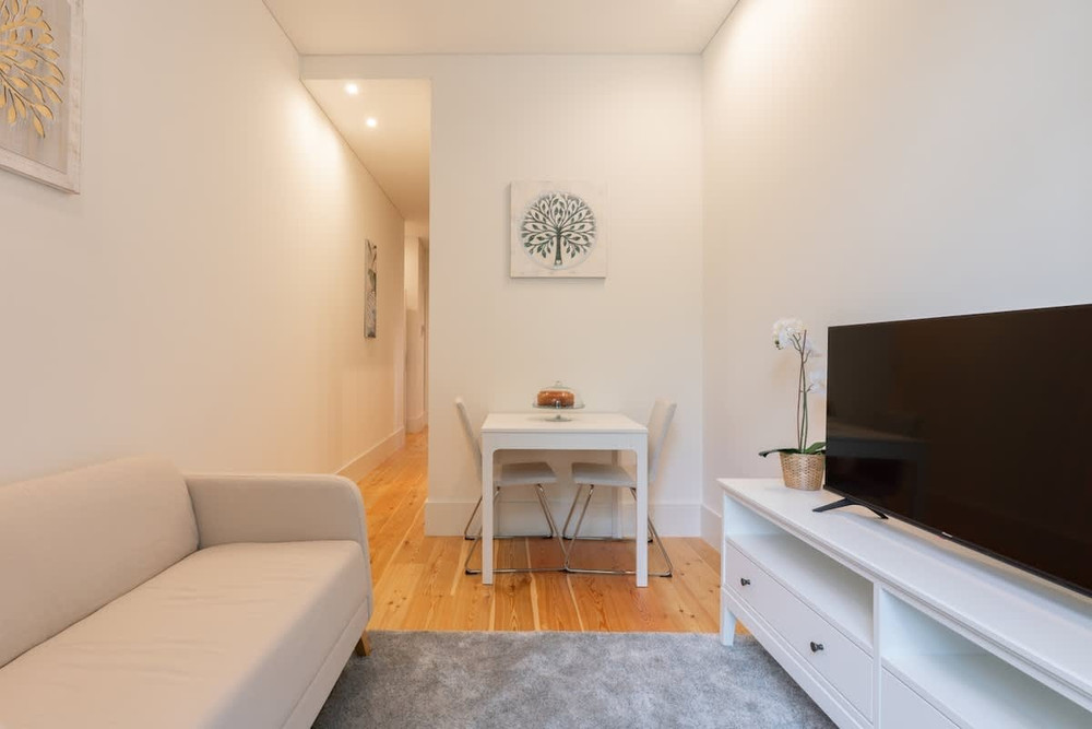 Cozy Flat by Host Wise preview