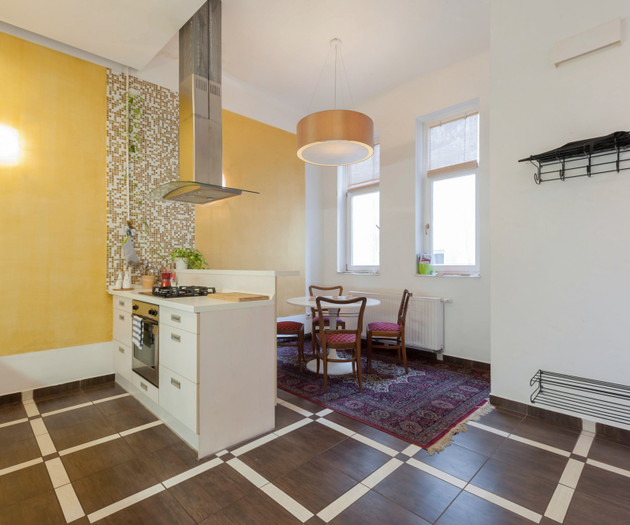 75 nm2 Spacious urban flat , Corvinus, Elte, VET