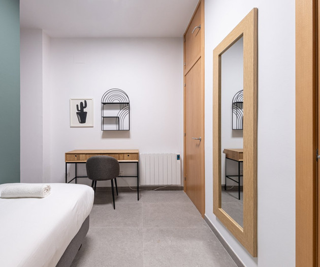 2-Bedroom Apartment Near Sants & Camp Nou