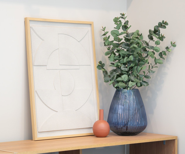 Decorative shelf with plant