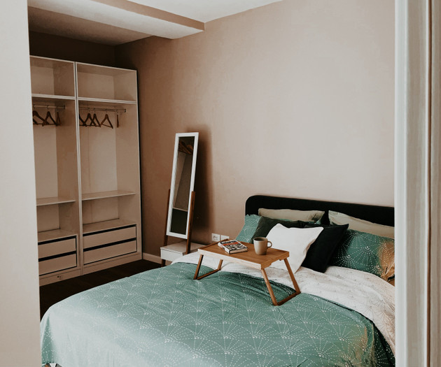 S t r e h z a: your spacious sunlit oasis
