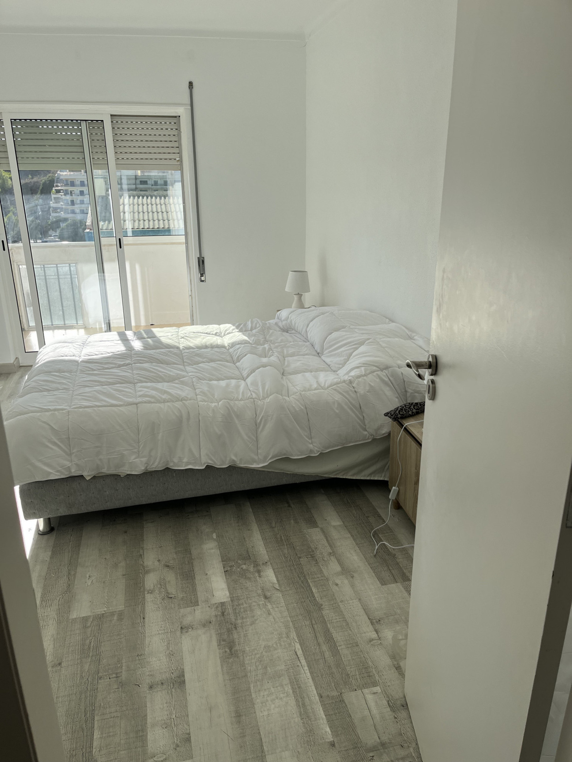 Room 3 with queen bed 