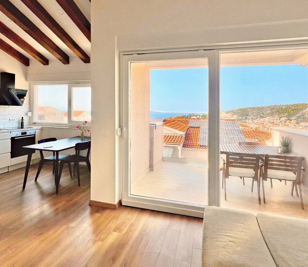 Architect's loft above Hvar · sea view · parking preview