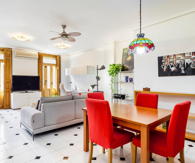 PERFECT FOR NOMADS! 2 BEDROOM RUZAFA. MONTHLY RENT