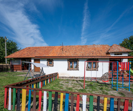 Transylvanian Cottage with Private Swimming Pool