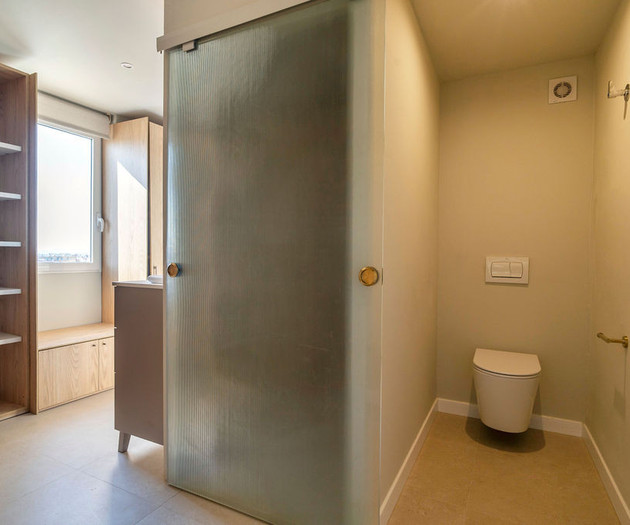 Big apartment with terras, Calle del Hospital 1.28