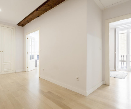 CENTRAL, DESIGN 2-BR + 1-Office APT IN TRINITARIS