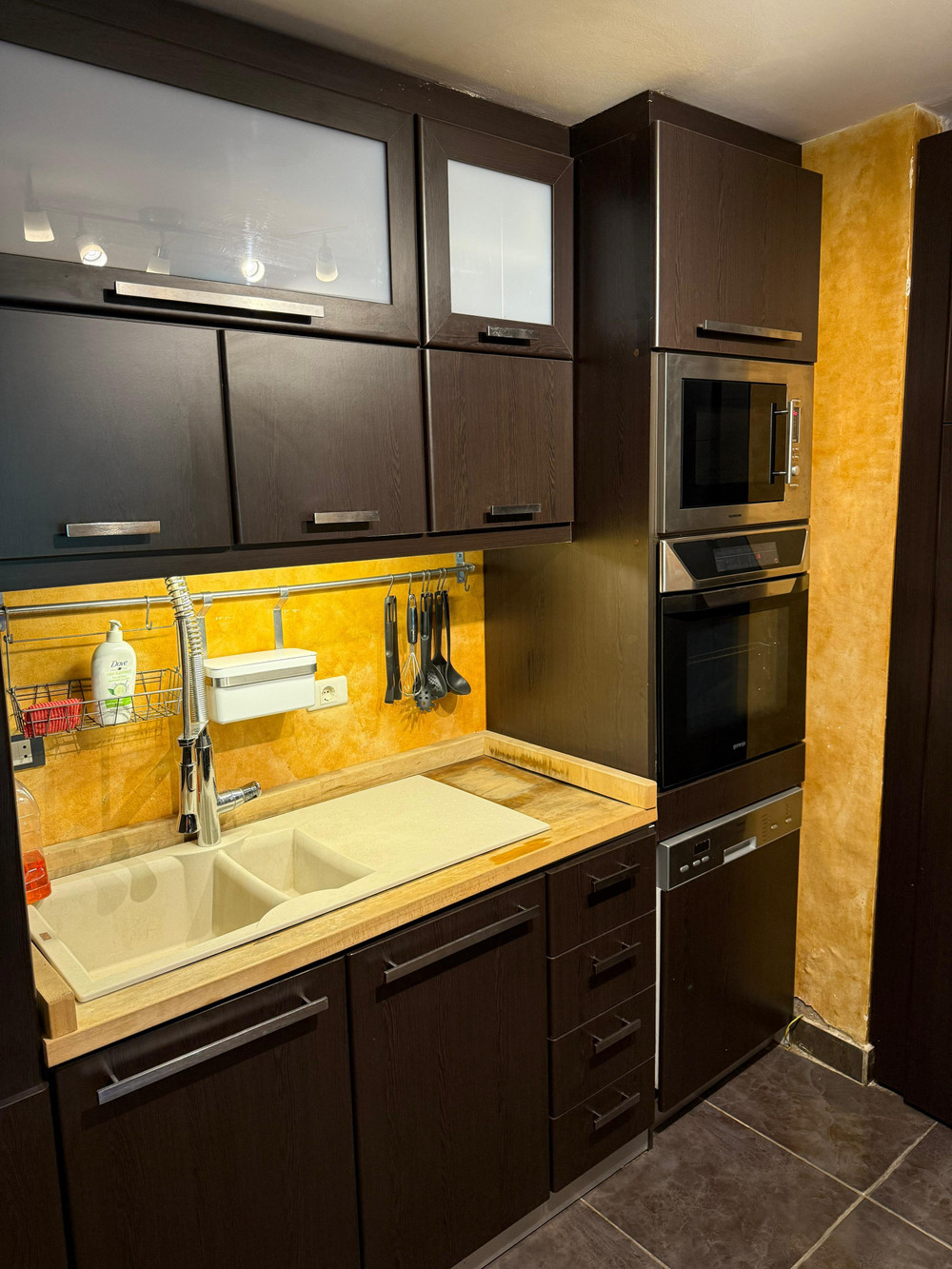 Central Luxurious 3 BR Ritz Villa-By Sinai Stays preview