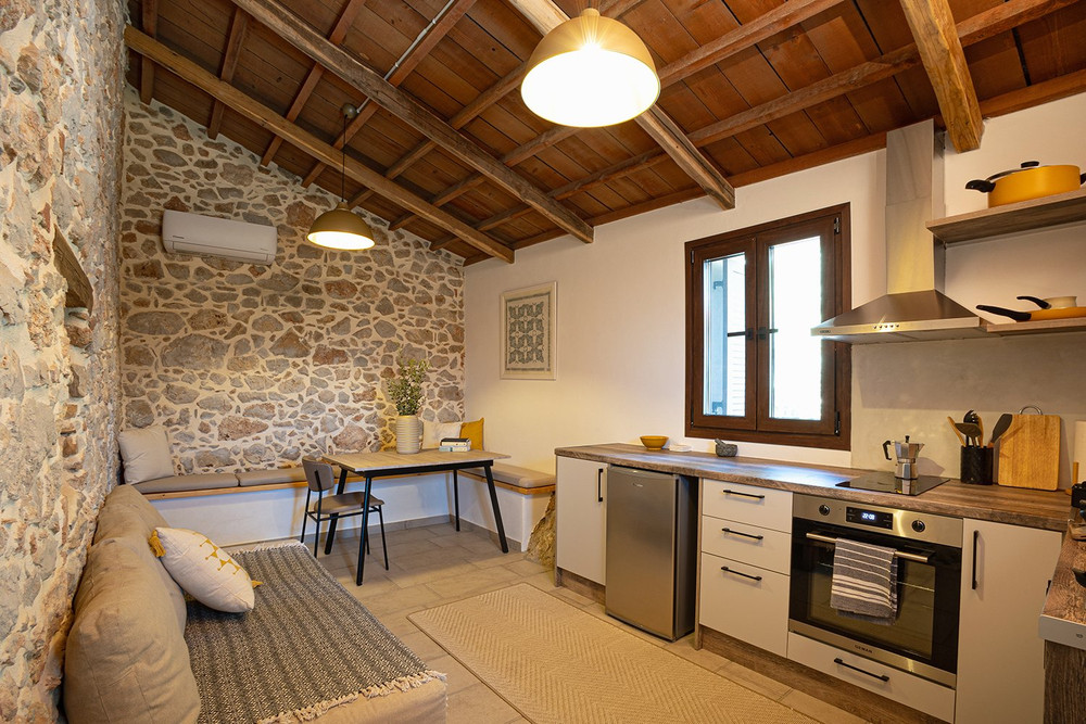 Village Garden Retreat - Perfect for Creatives preview