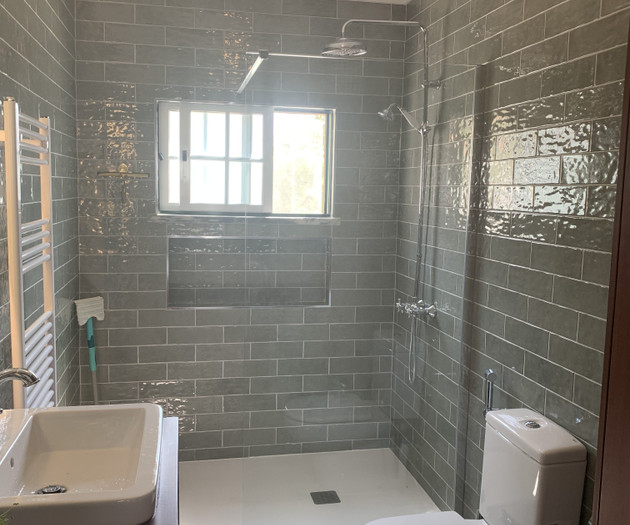 Furnished 1-Bedroom Retreat Near Óbidos | All-Incl