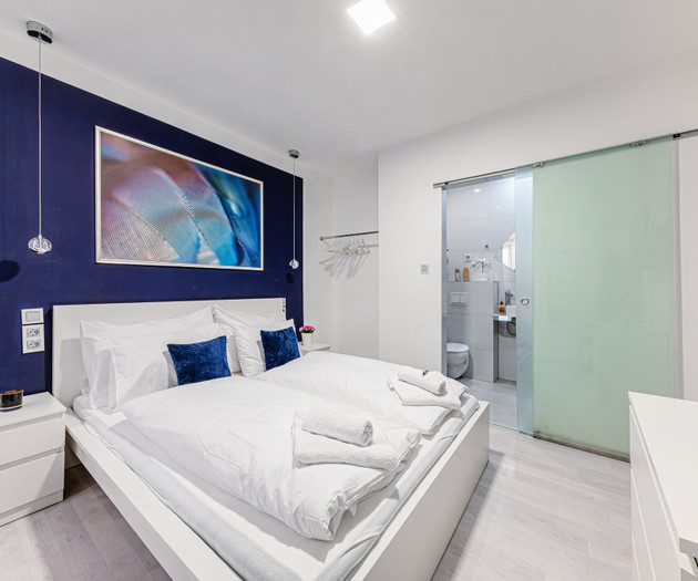 Boutique Oasis – Studio w/ AC & Smart TV