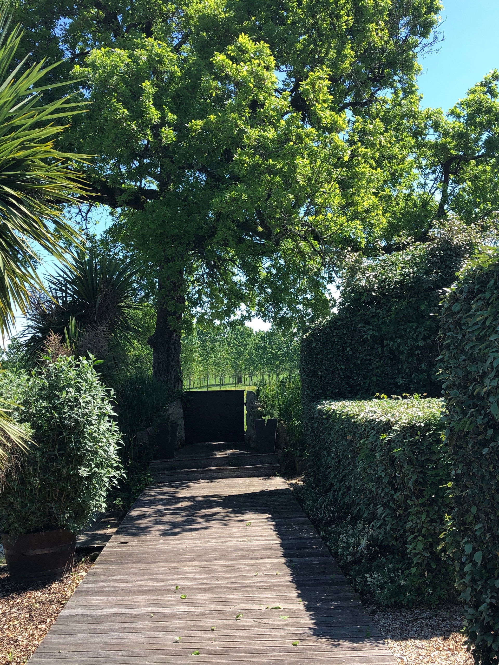 Entree gites/garden