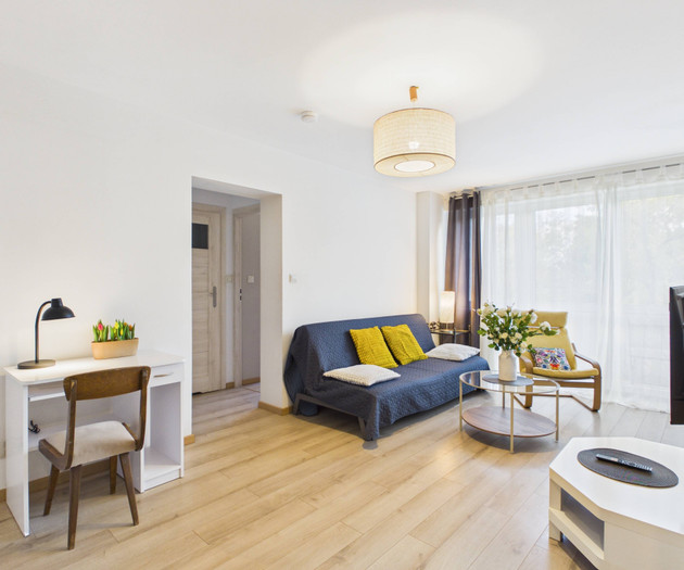Spacious Apartment Bruna near Pole Mokotowskie