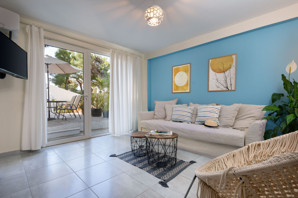 2 BD Apartment with Garden View preview