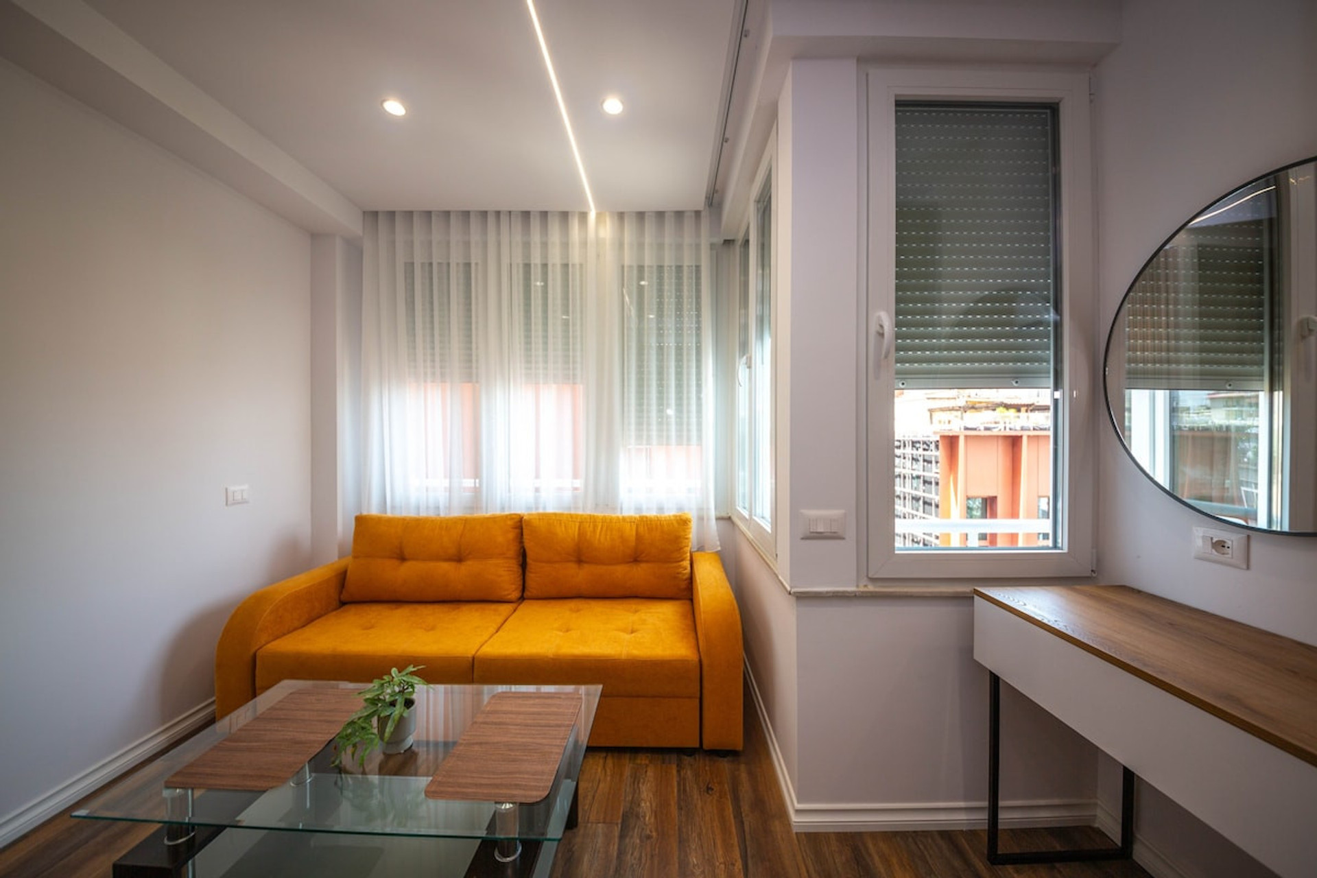 Living room image 1