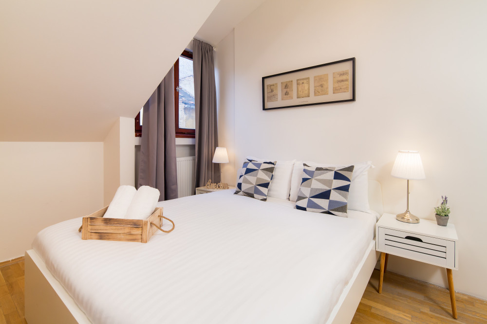 Quaint Modern ROOM in City Center preview
