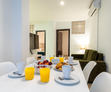 HOMEABOUT LA MERCED APARTMENT 1 (2BR 1BT)