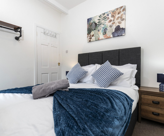 The Cosy Pavilion: Stylish 2BR Free Street Parking