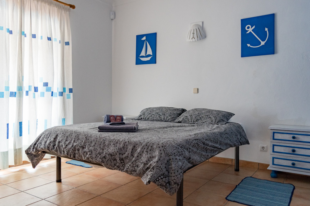 Cozy room in a villa with swimming pool preview