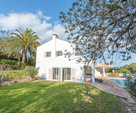 Quiet Spacious House | Swimming Pool