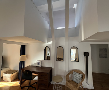 Ample loft in rua da Vinha