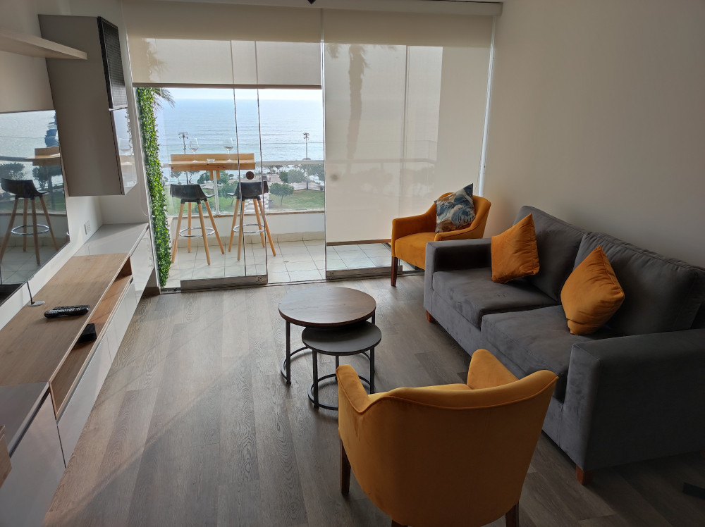 Ocean view apartment in Lima