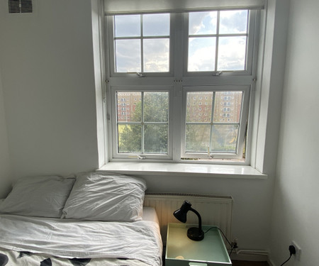 Sunny double bedroom in London Bridge/Borough