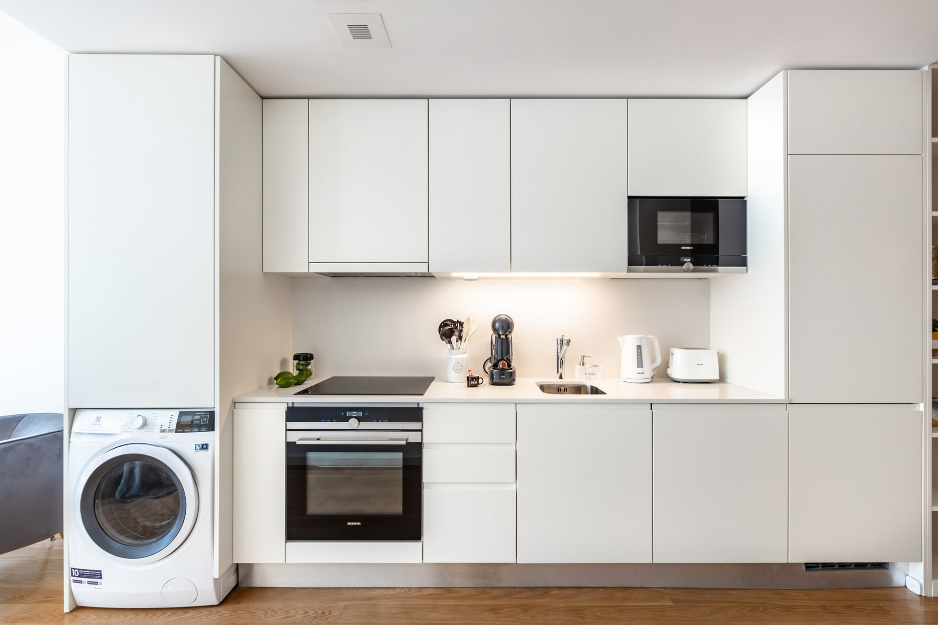 Fully Equipped kitchen with washing/drying machine and dishwasher.