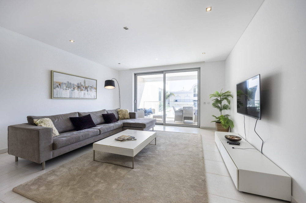 ZENTUNI Ocean front Lagos preview