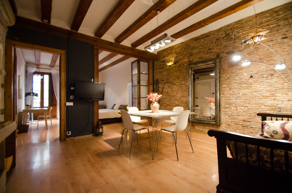 Plaça Reial Apartment preview