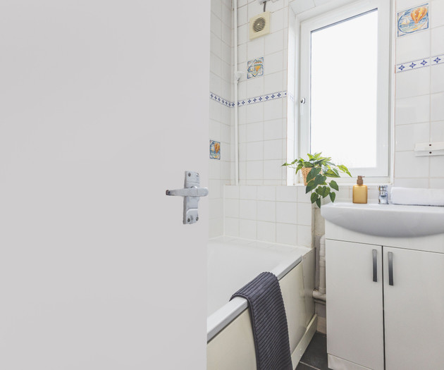 Tower Bridge 2 Bedroom Flat | Sleeps 5 | Great