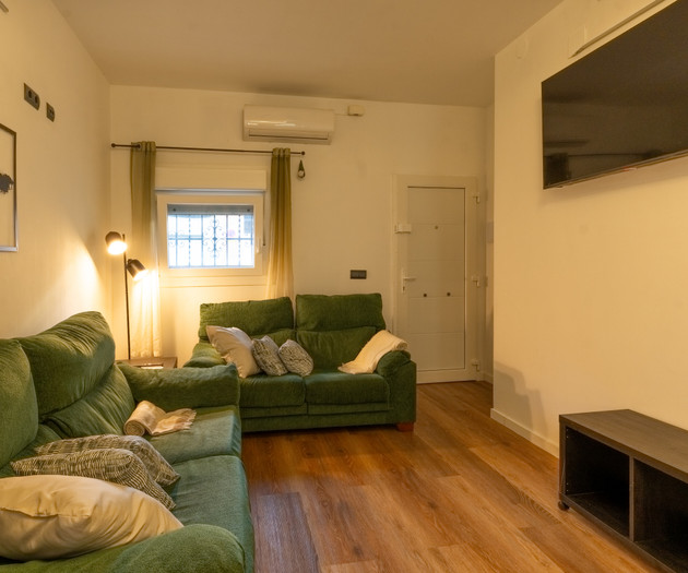 2-bedroom apartment for rent, bills included