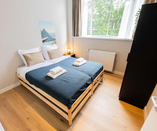 Luxurious Dowtown 3BDR Apartment WS