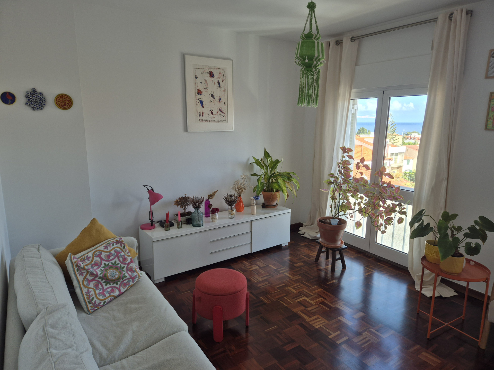 Living room with sea view