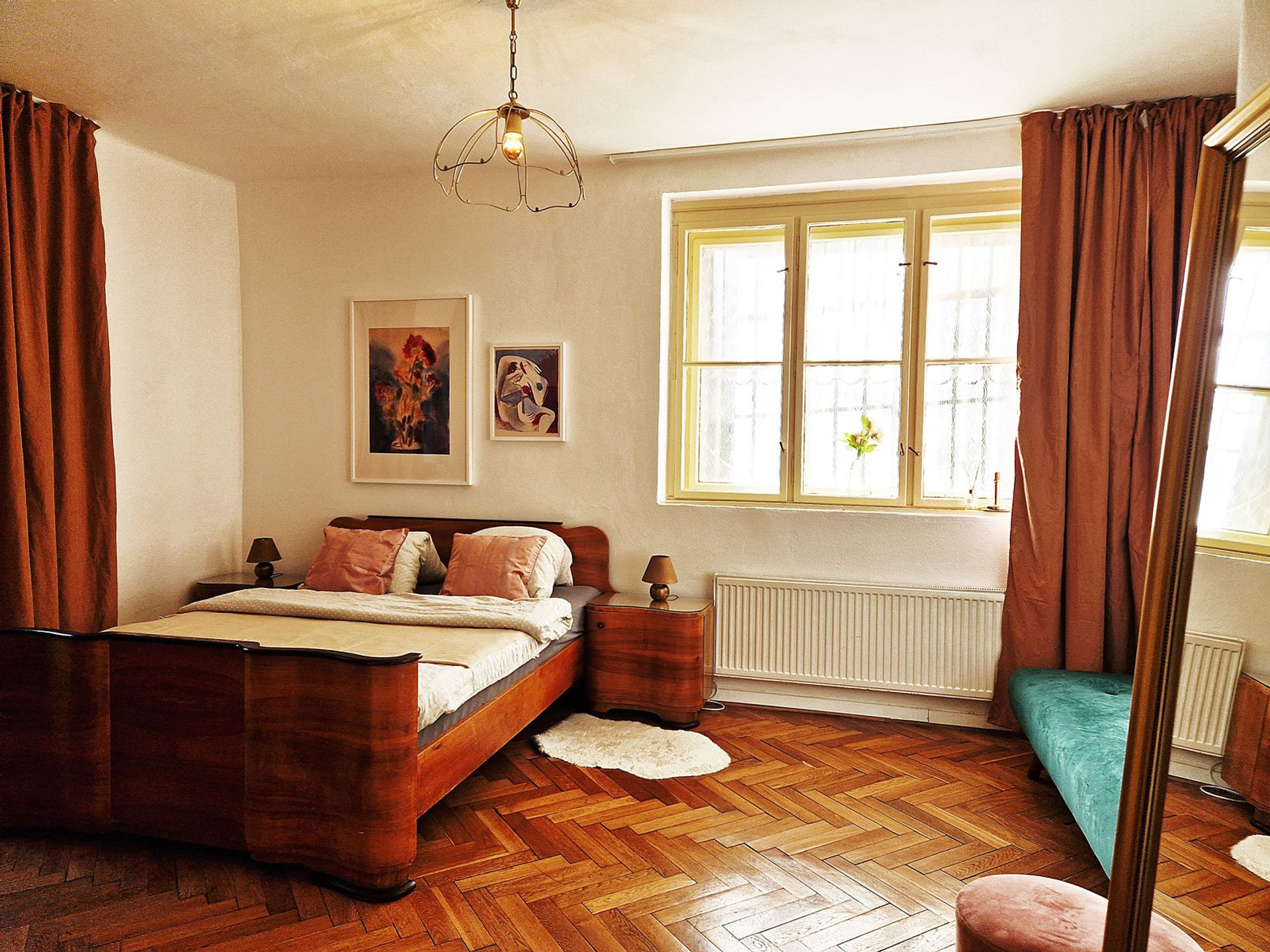 Master bedroom with parquet floor
