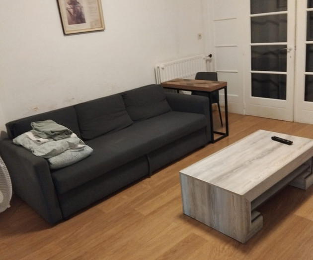 2 bedrooms flat with balcony in Brussels