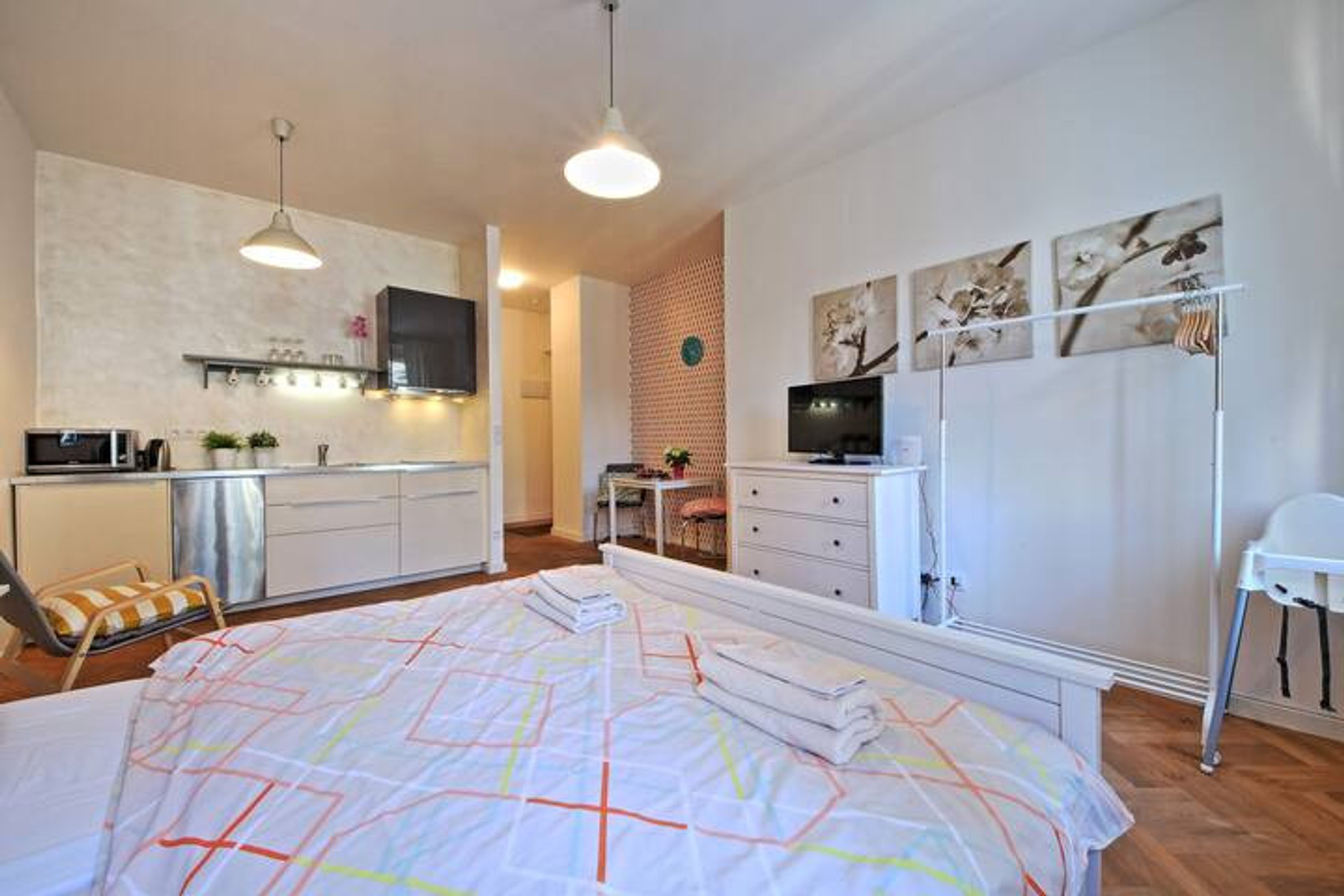 studio with kitchenette