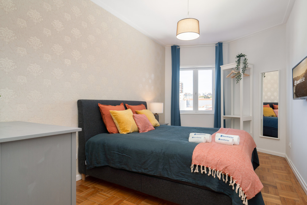 Stylish Comfortable Apartment w/ Balcony preview