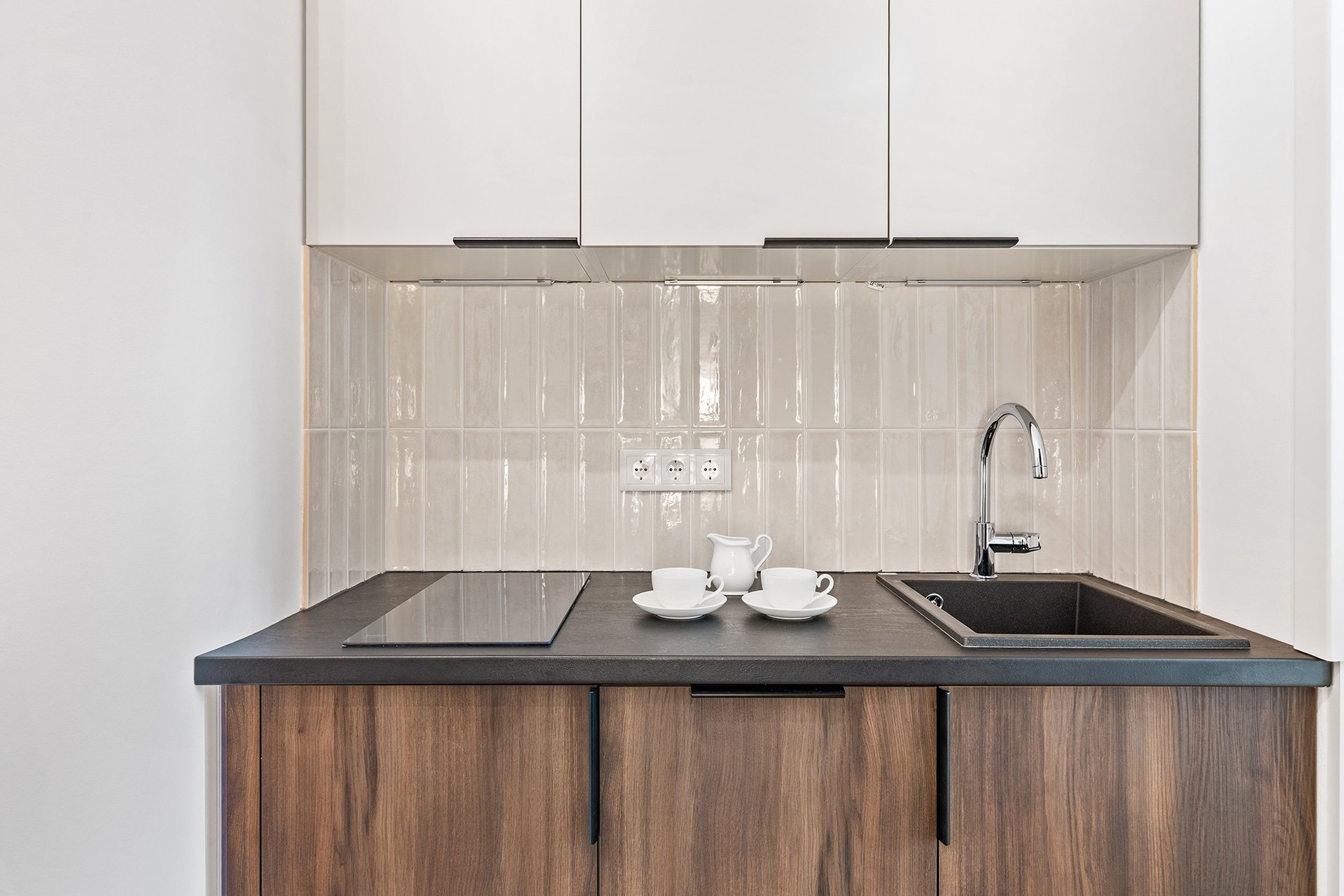 Kitchen countertop with induction hob